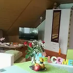 아파트 Und Rosi *